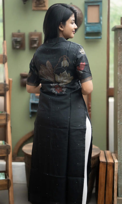 Women Chanderi Printed Straight Calf Length Kurta