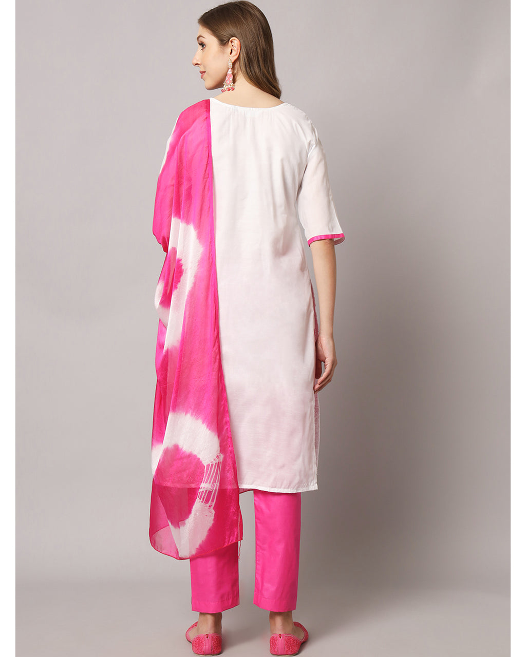 Cotton blend chikenkari kurta set with dupatta