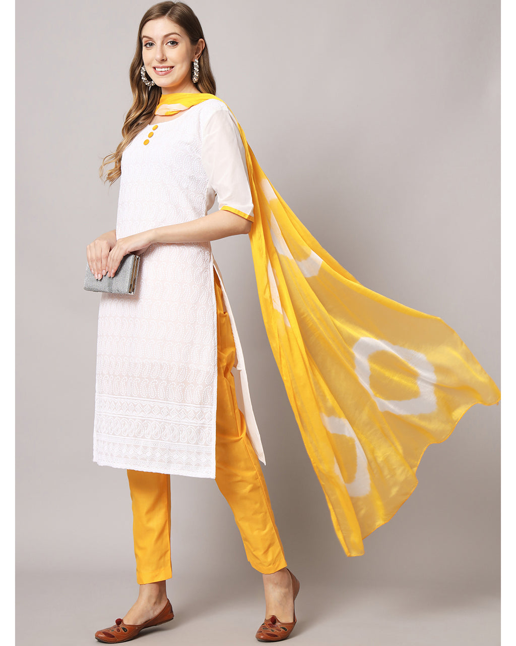 Cotton blend chikenkari kurta set with dupatta