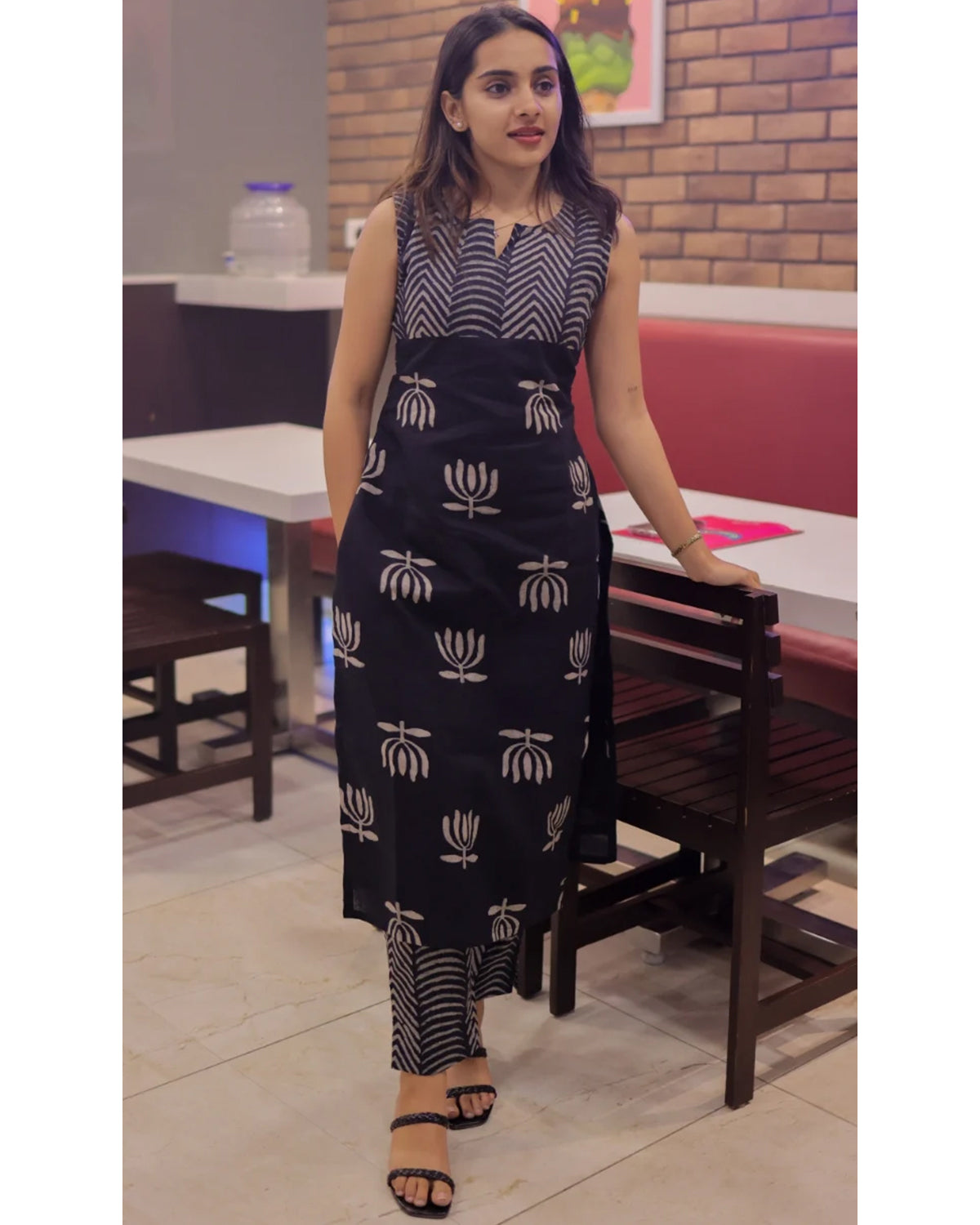 Women’s Rayon Butti Handblock Print Calf Length Straight Kurta Set