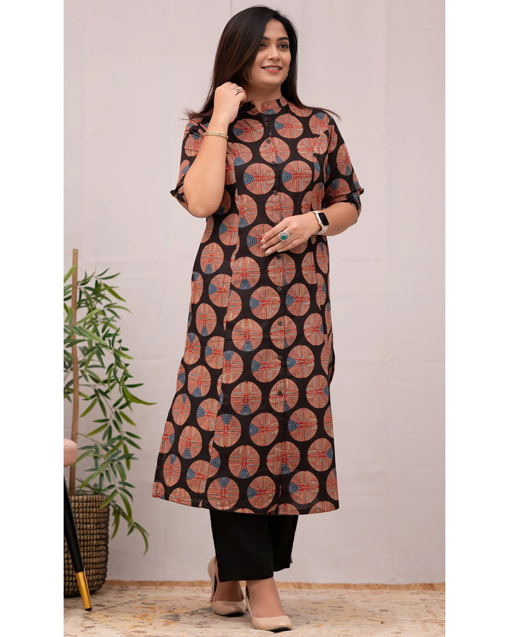 Women Rayon Printed Straight Kurta with Solid Pants