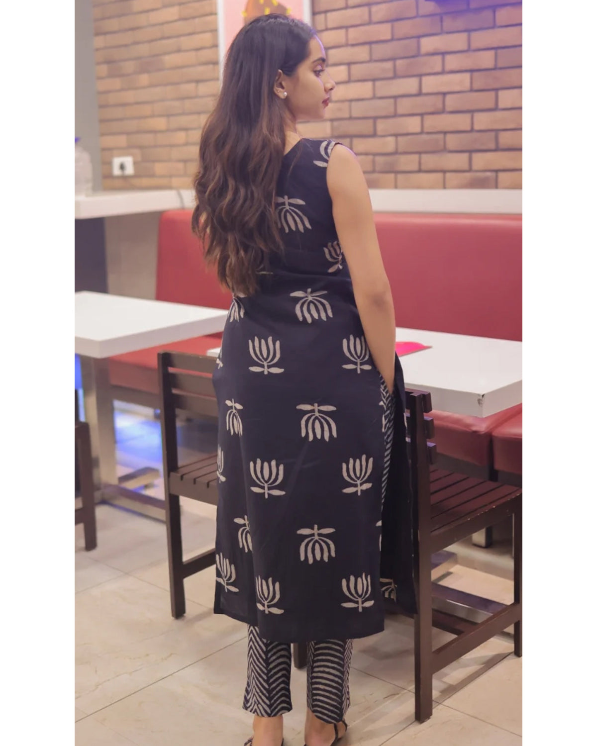 Women’s Rayon Butti Handblock Print Calf Length Straight Kurta Set