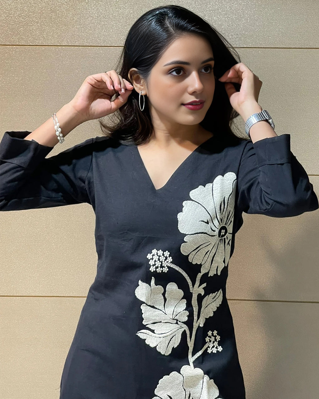 Women Black Floral Rayon Slub Kurta Pant Set
