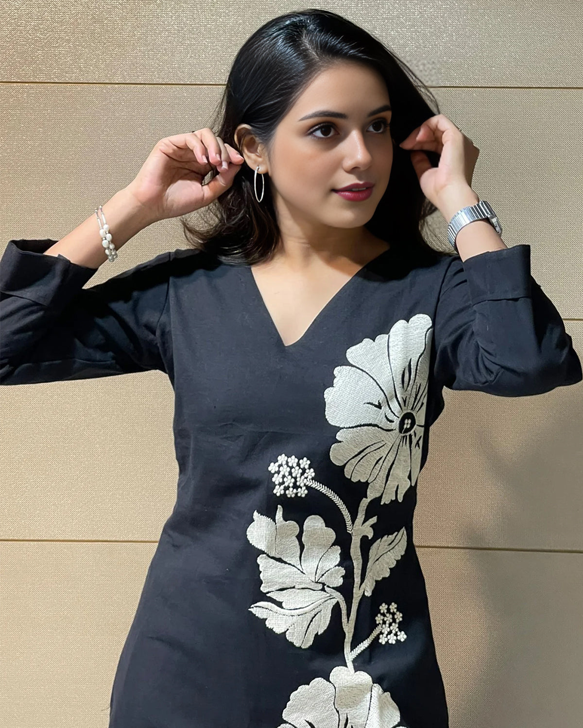 Women Black Floral Rayon Slub Kurta Pant Set
