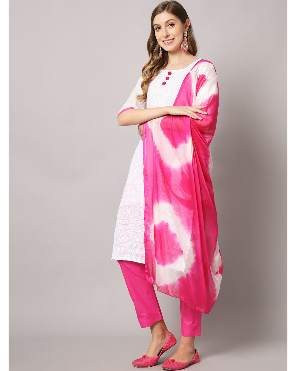 Cotton blend chikenkari kurta set with dupatta
