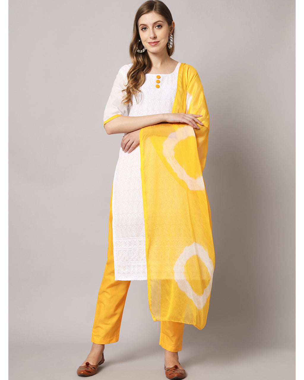 Cotton blend chikenkari kurta set with dupatta
