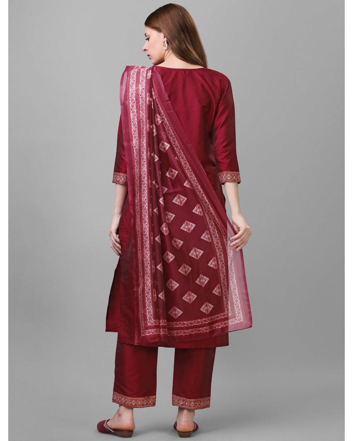 Silk blend jacquard gala kurta set with dupatta