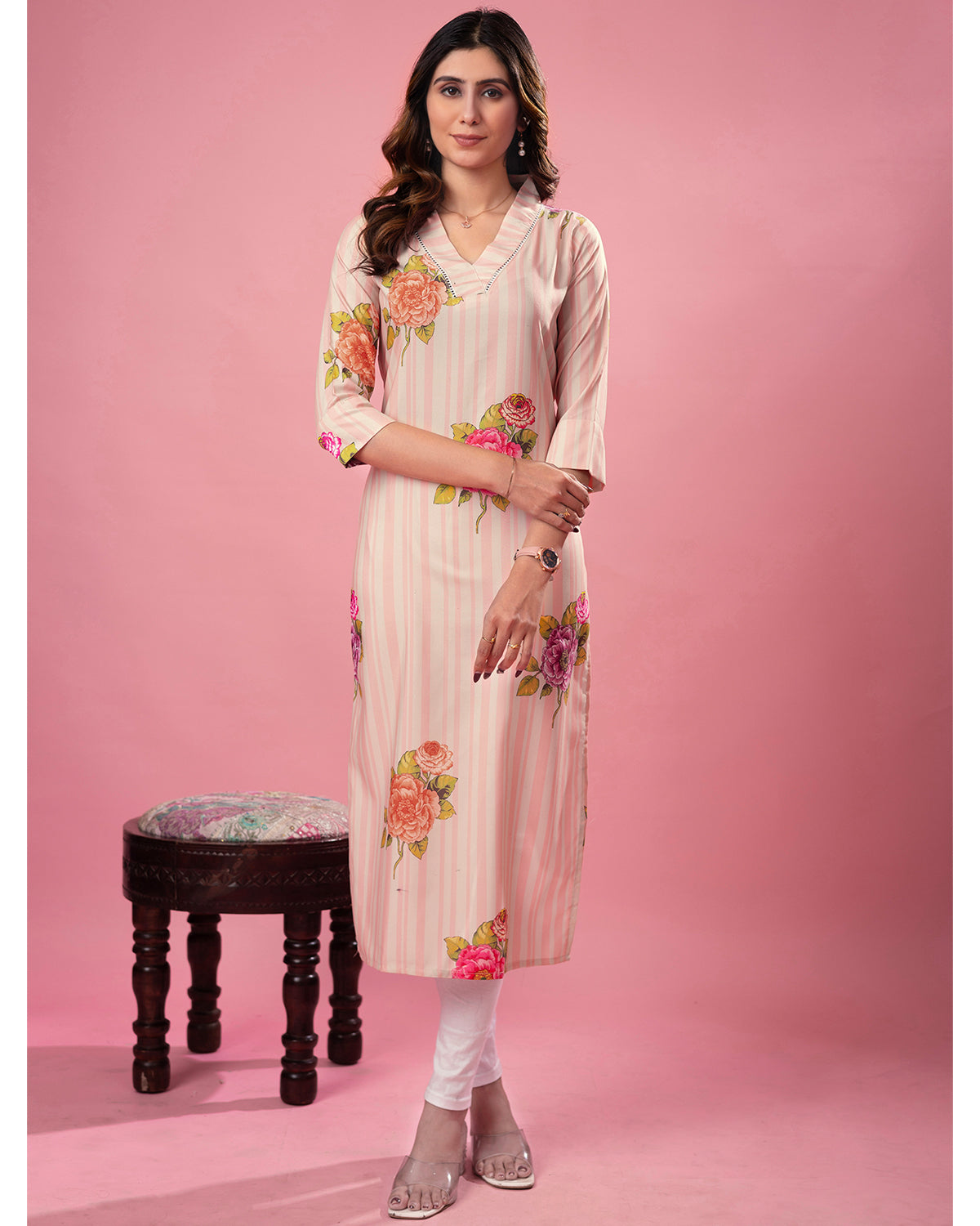 Women Pink Floral Printed Rayon Slub Kurta